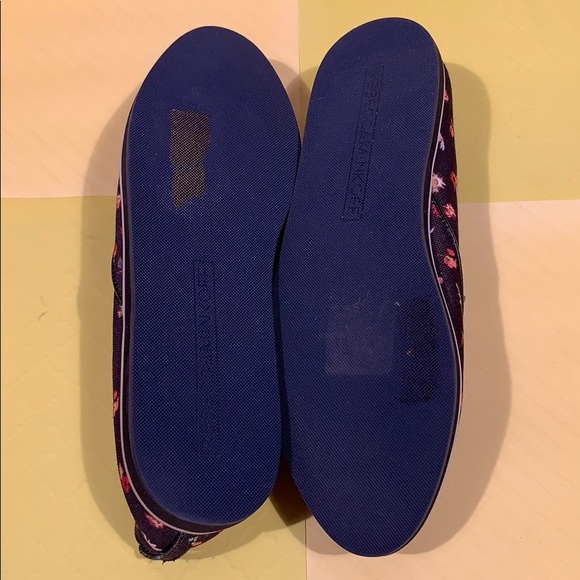 Rebecca Minkoff Floral Black Canvas Shoes 7.5 - Picture 6 of 6